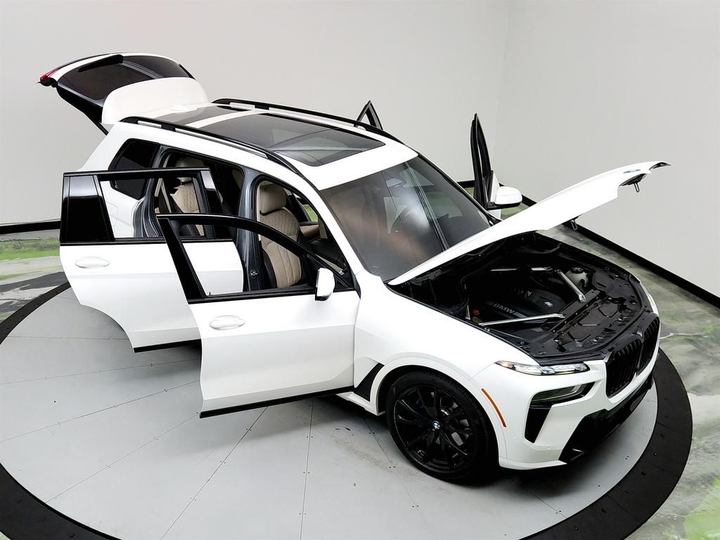 2024 BMW X7 Xdrive40i photo
