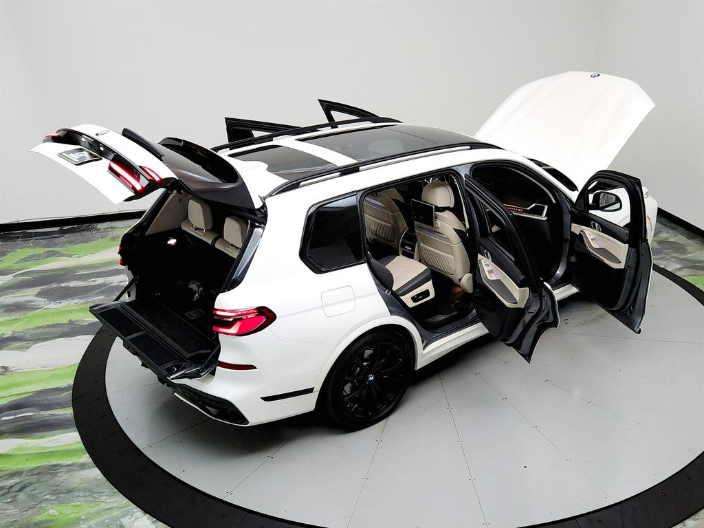 2024 BMW X7 Xdrive40i photo