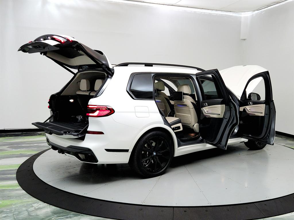 2024 BMW X7 Xdrive40i photo