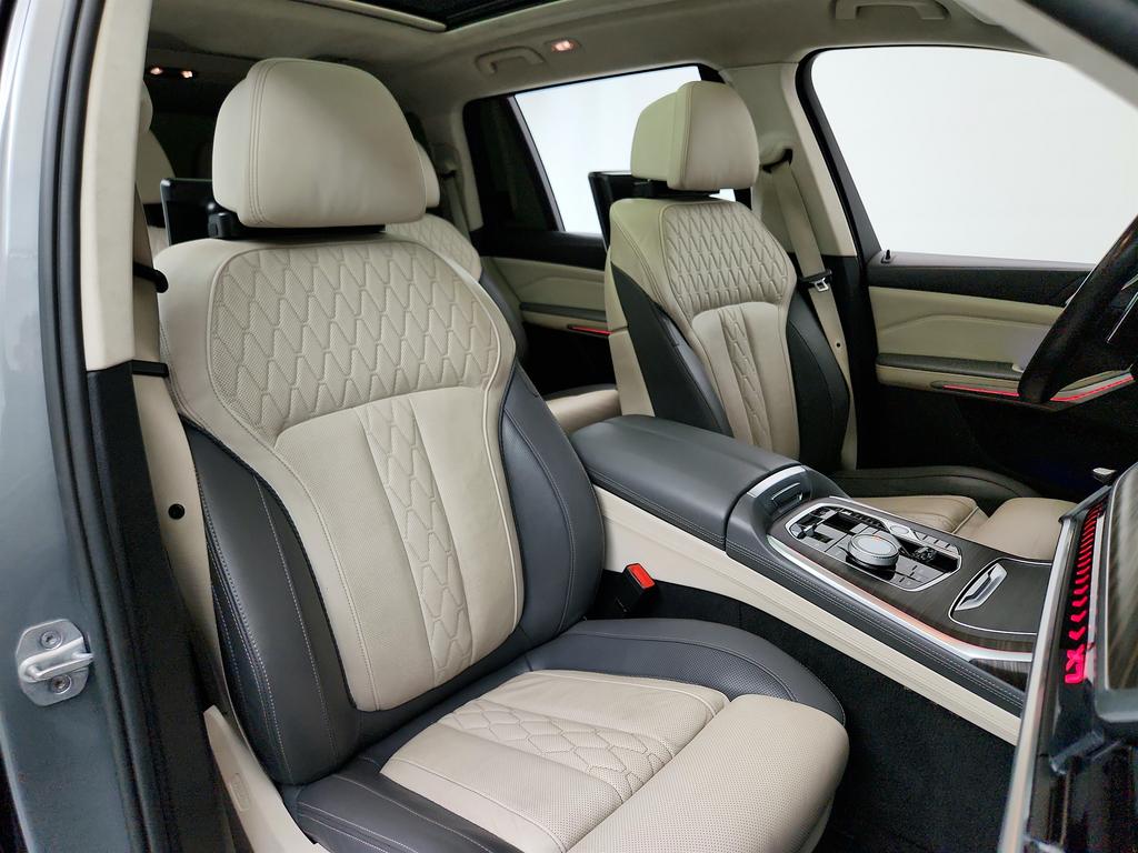 2024 BMW X7 Xdrive40i photo