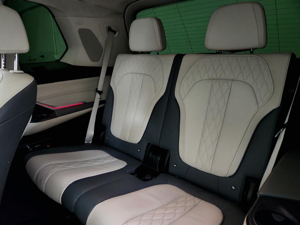 2024 BMW X7 Xdrive40i photo