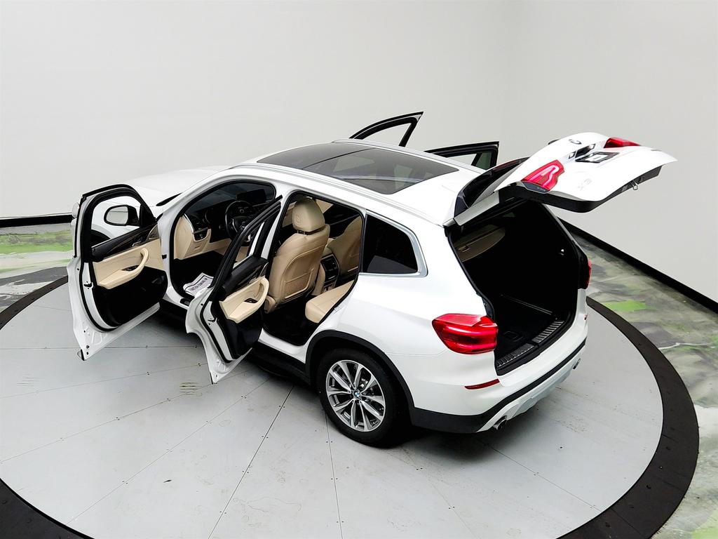 2019 BMW X3 Xdrive30i photo