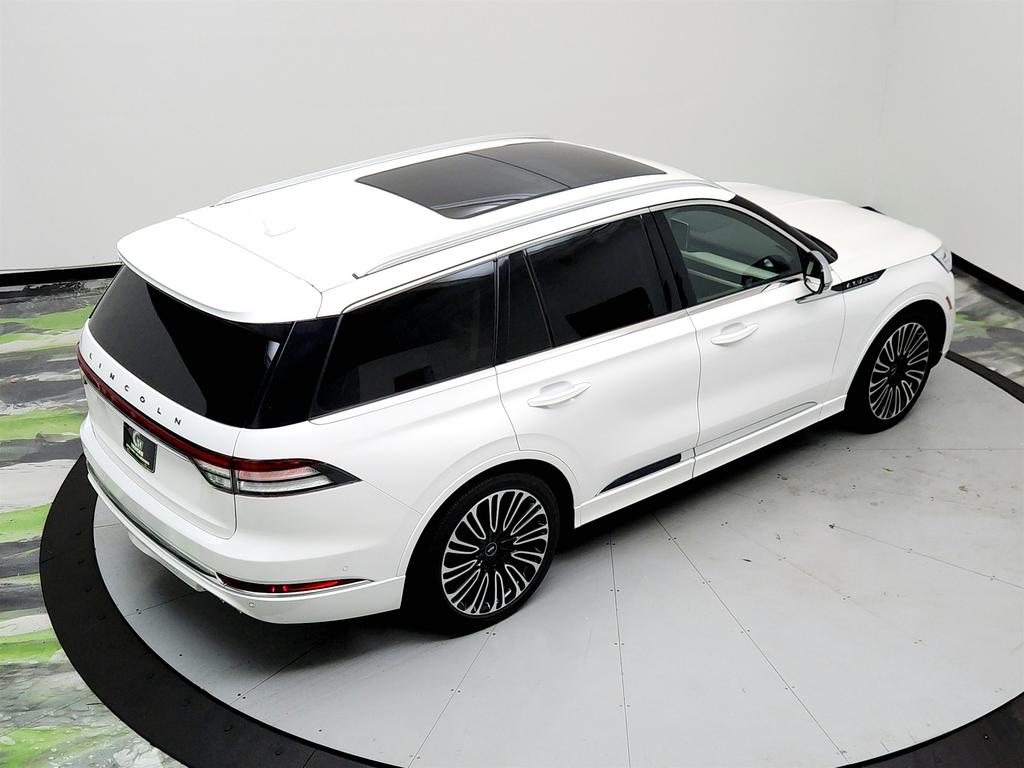 2020 Lincoln Aviator Black Label photo