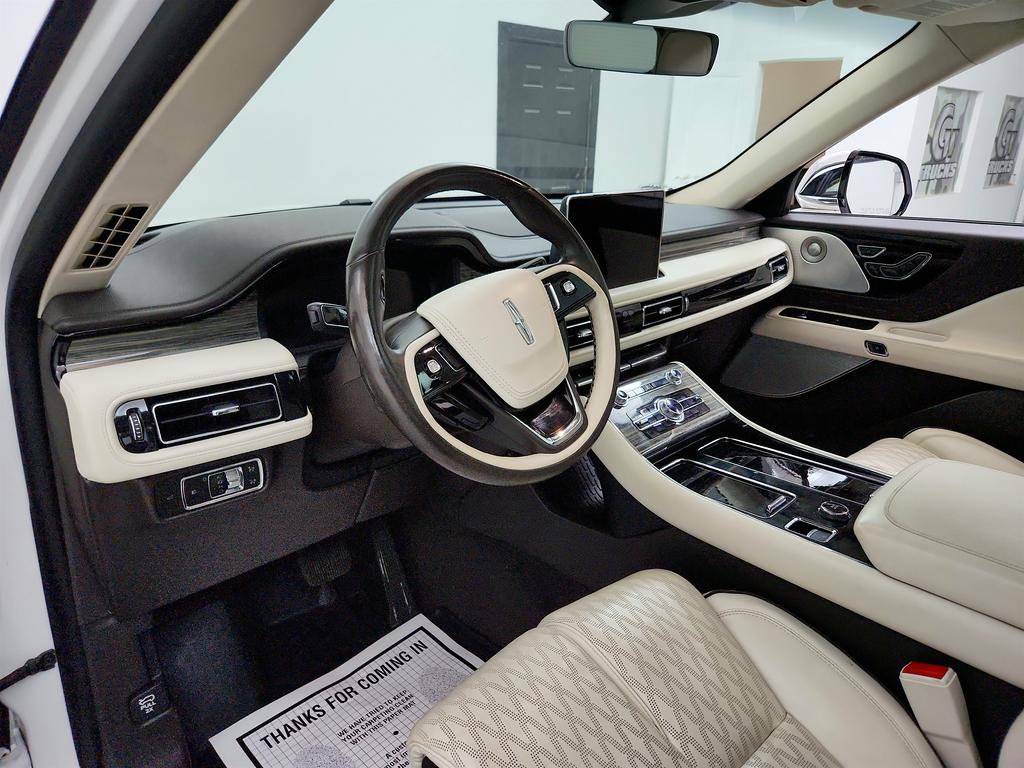 2020 Lincoln Aviator Black Label photo