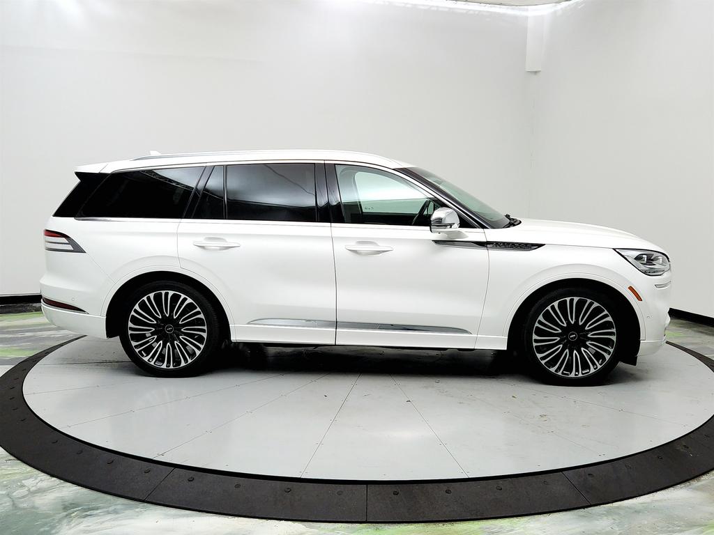 2020 Lincoln Aviator Black Label photo