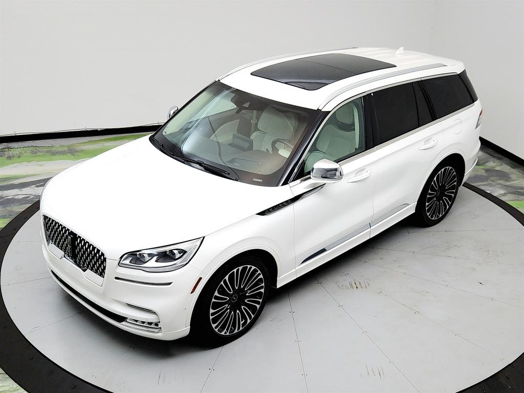 2020 Lincoln Aviator Black Label photo