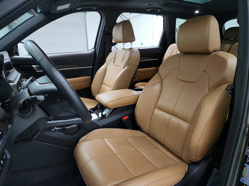 2022 Kia Telluride SX photo