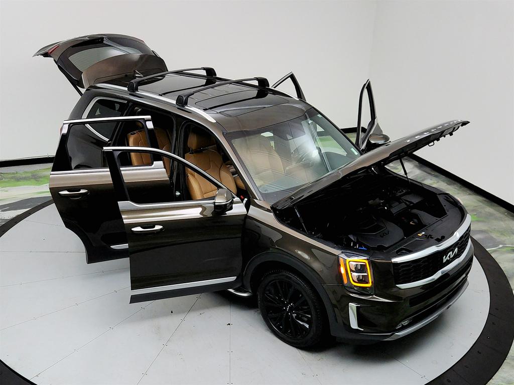 2022 Kia Telluride SX photo