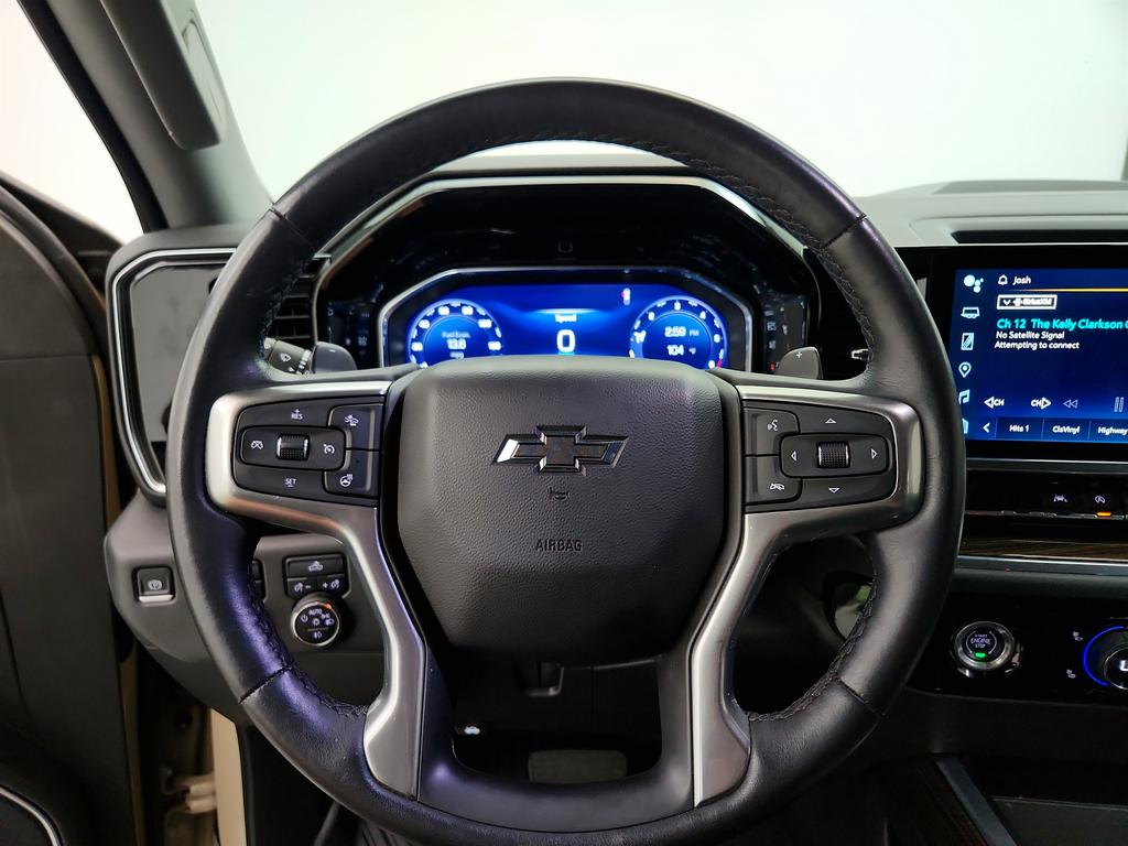 2023 Chevrolet Silverado 1500 LT TB photo