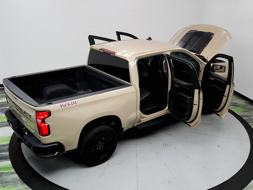 2023 Chevrolet Silverado 1500 LT TB photo