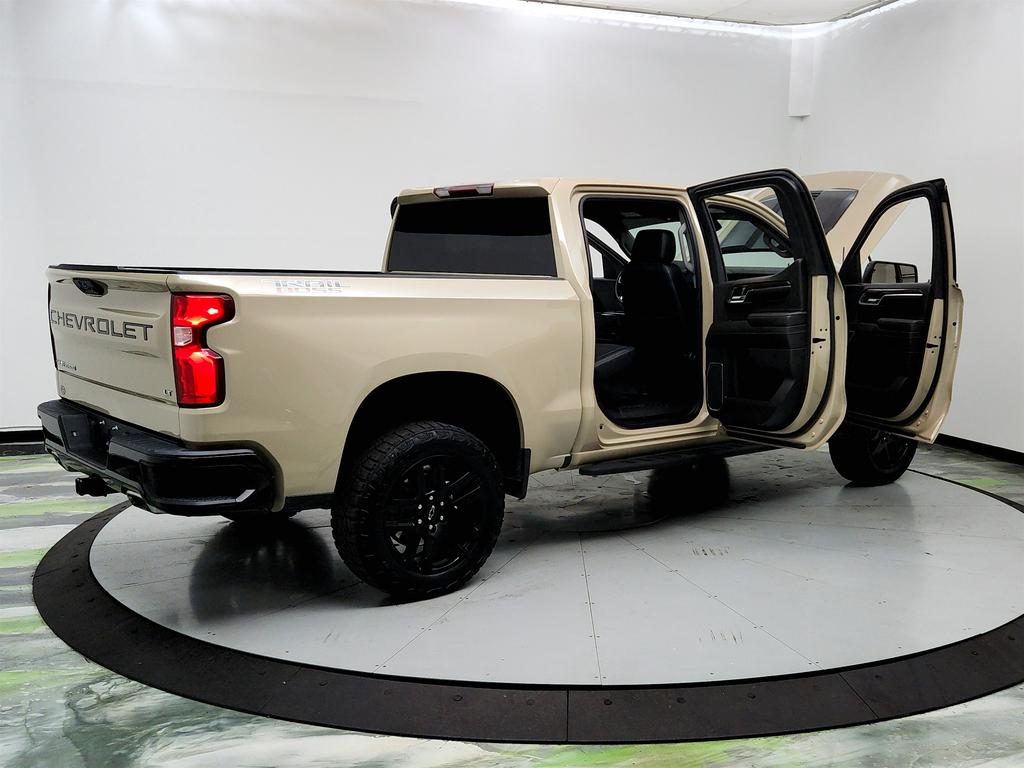 2023 Chevrolet Silverado 1500 LT TB photo