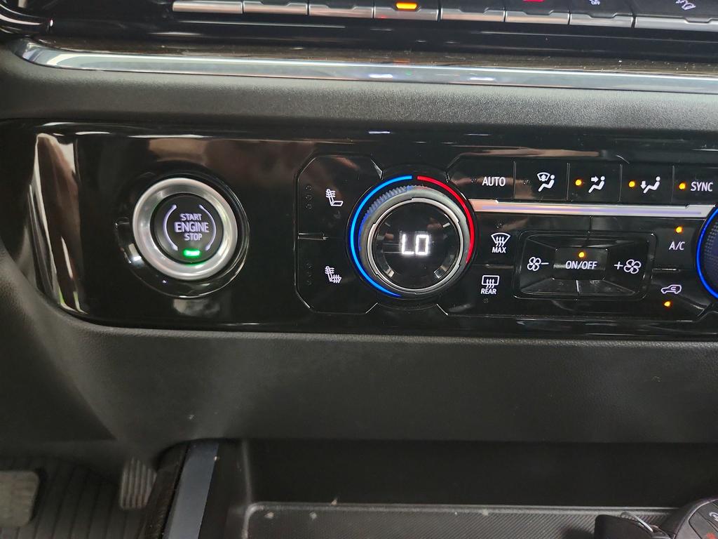2023 Chevrolet Silverado 1500 LT TB photo