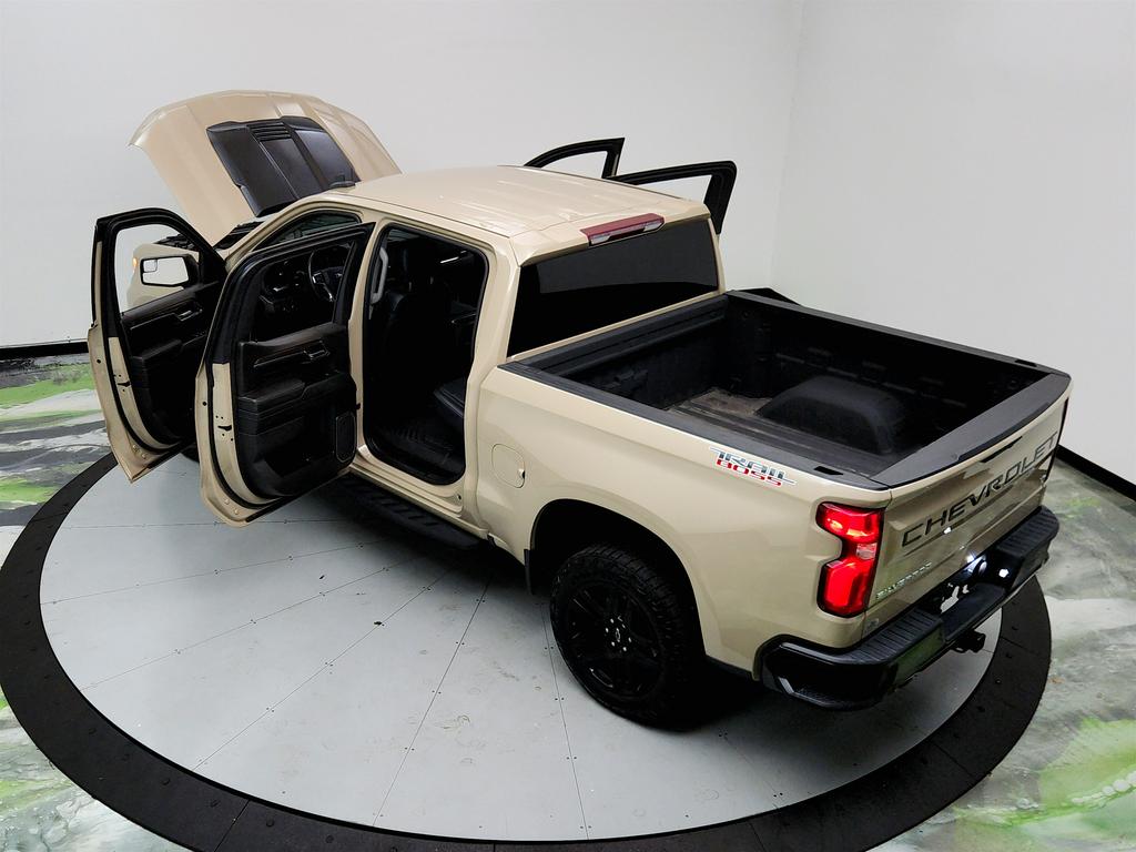 2023 Chevrolet Silverado 1500 LT TB photo