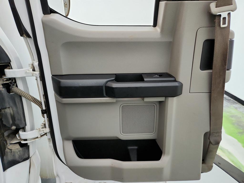 2018 Ford F-350 - $14,995