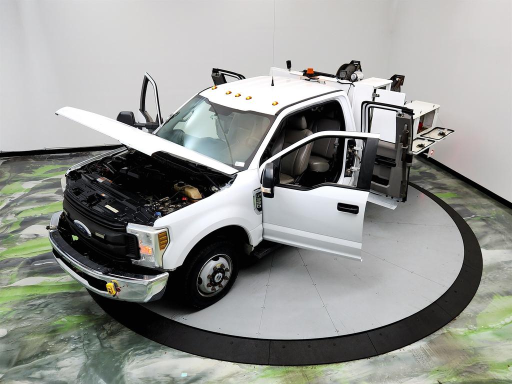 2018 Ford F-350 - $14,995