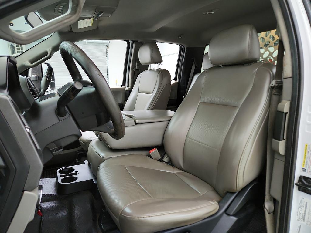 2018 Ford F-350 - $14,995