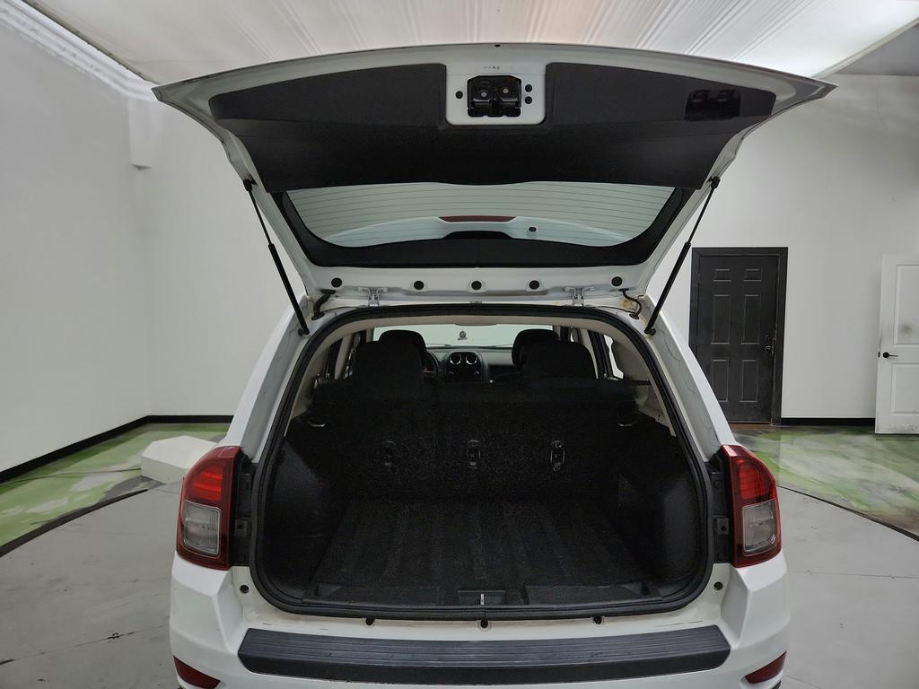 2014 Jeep Compass - $2,850