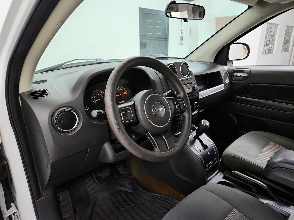 2014 Jeep Compass - $2,850