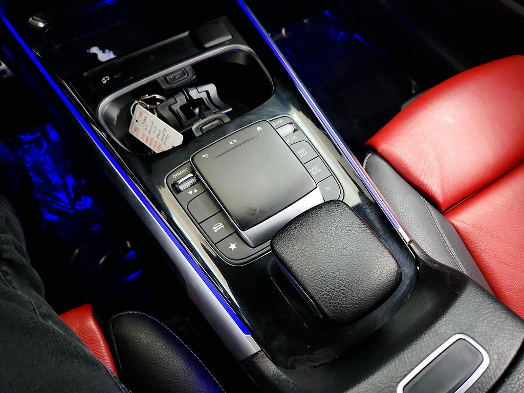 2021 Mercedes-Benz GLB - $19,195