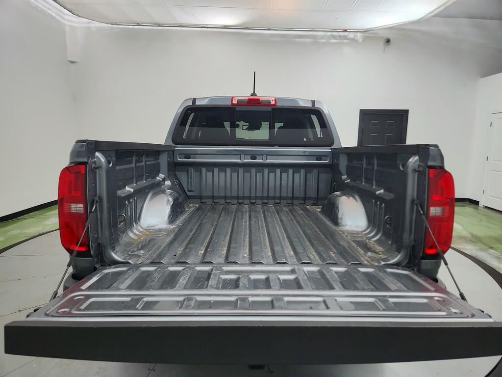 2021 Chevrolet Colorado - $17,995