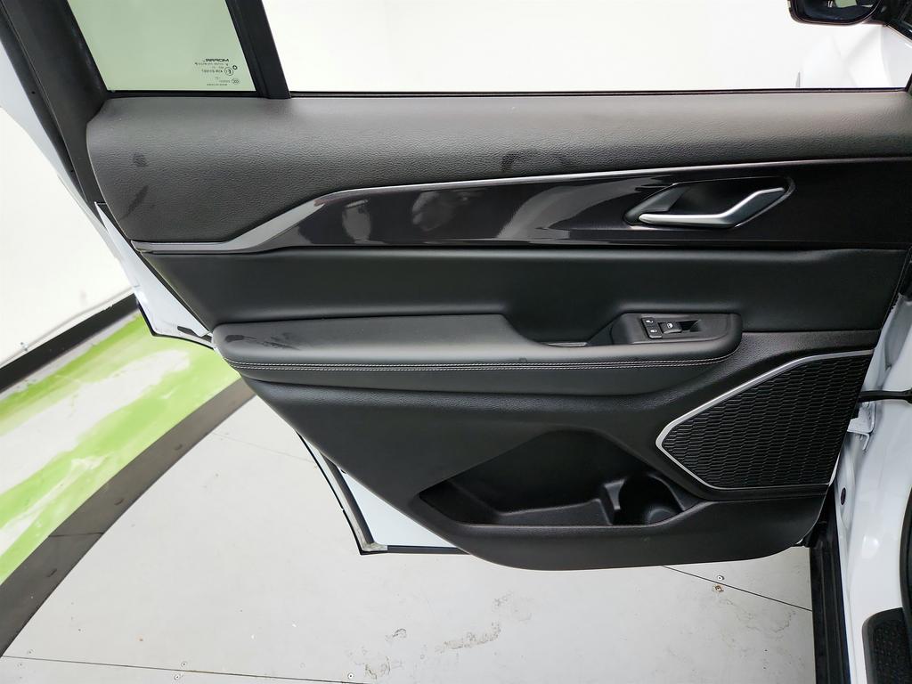 2021 Jeep Cherokee - $19,895