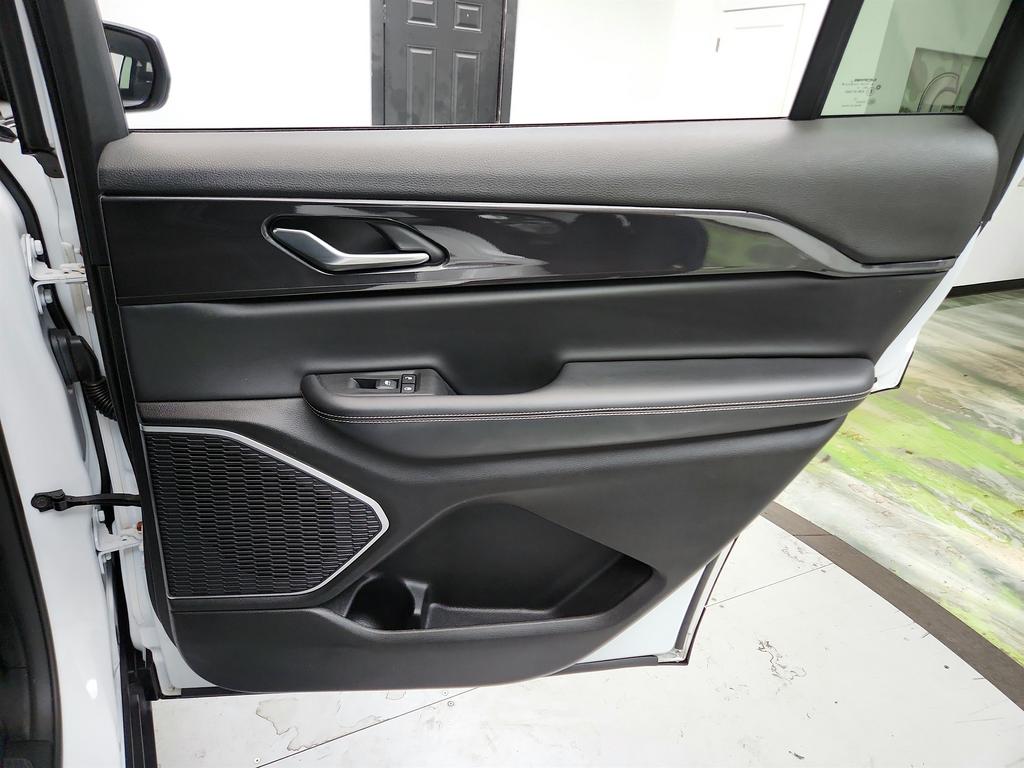 2021 Jeep Cherokee - $19,895