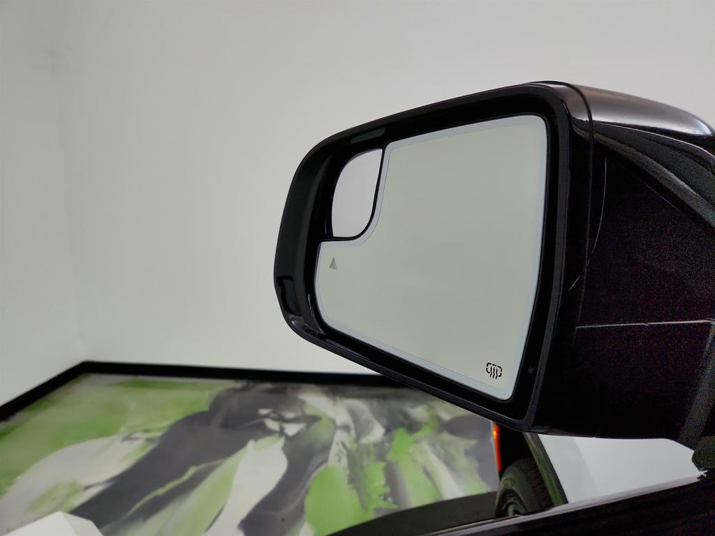 2023 Jeep Wagoneer - $34,995