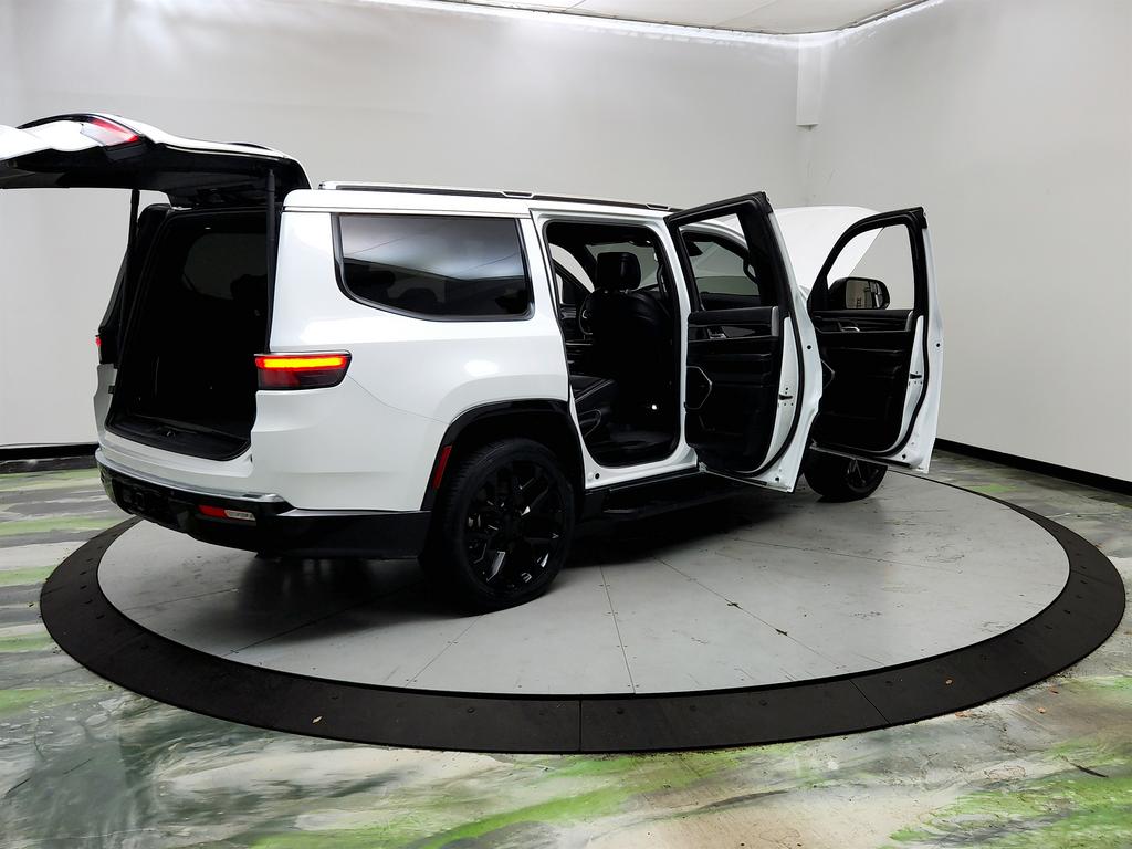 2023 Jeep Wagoneer - $34,995