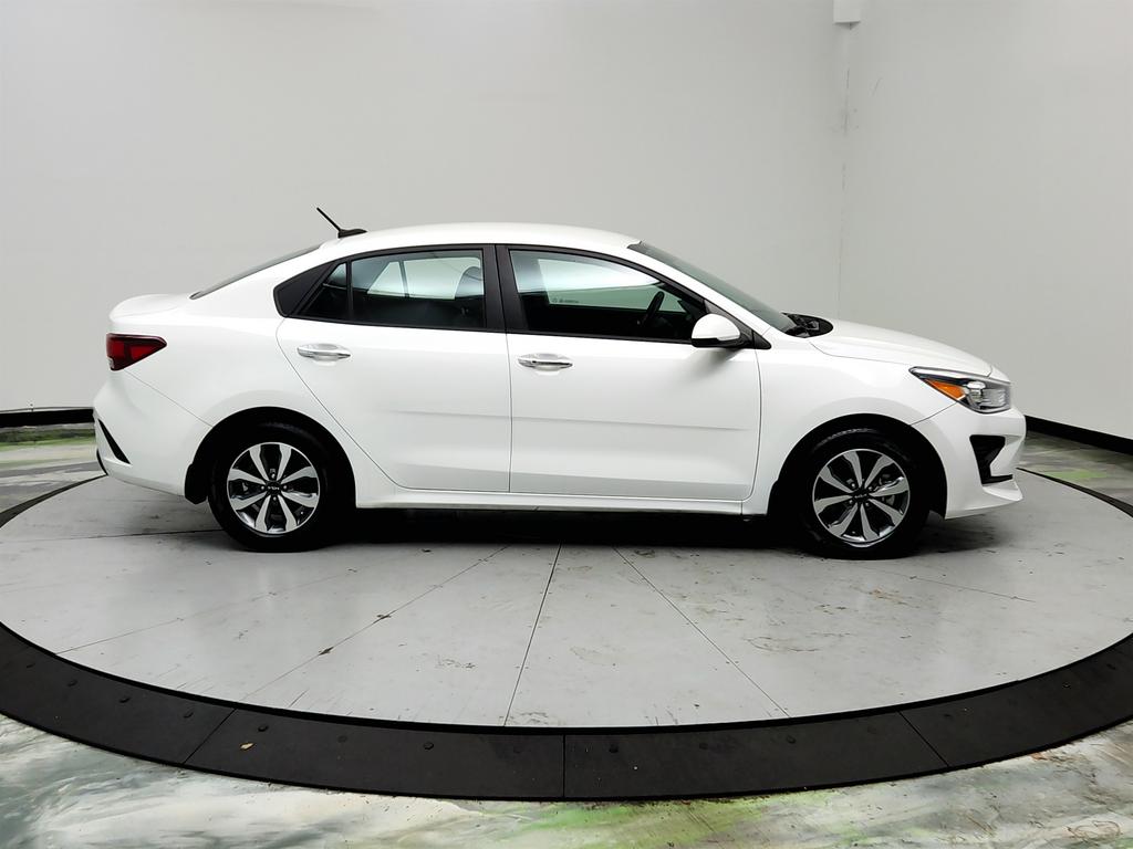 2023 Kia Rio - $10,750