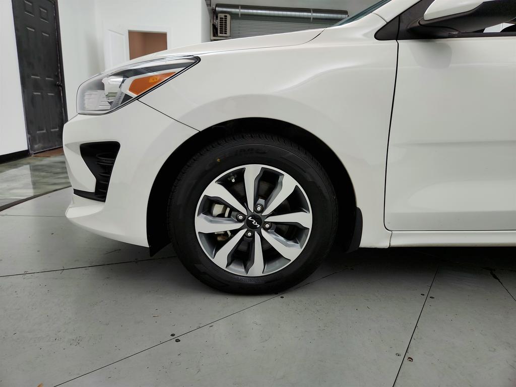 2023 Kia Rio - $10,750