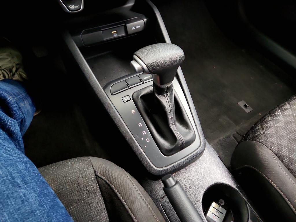 2023 Kia Rio - $10,750