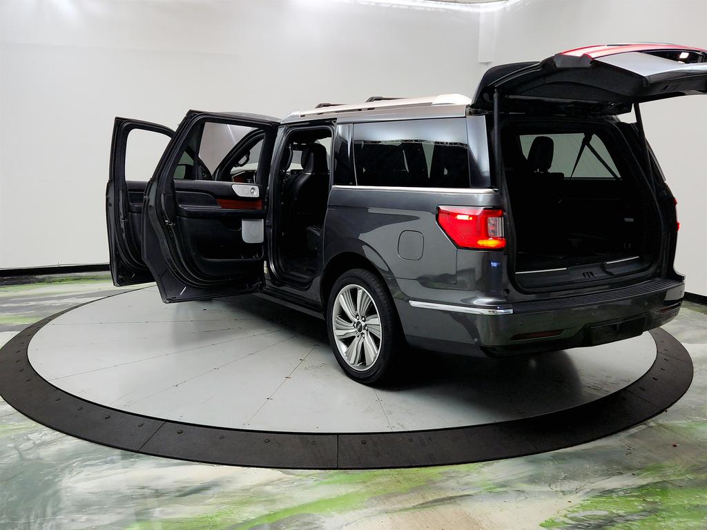 2018 Lincoln Navigator - $22,450
