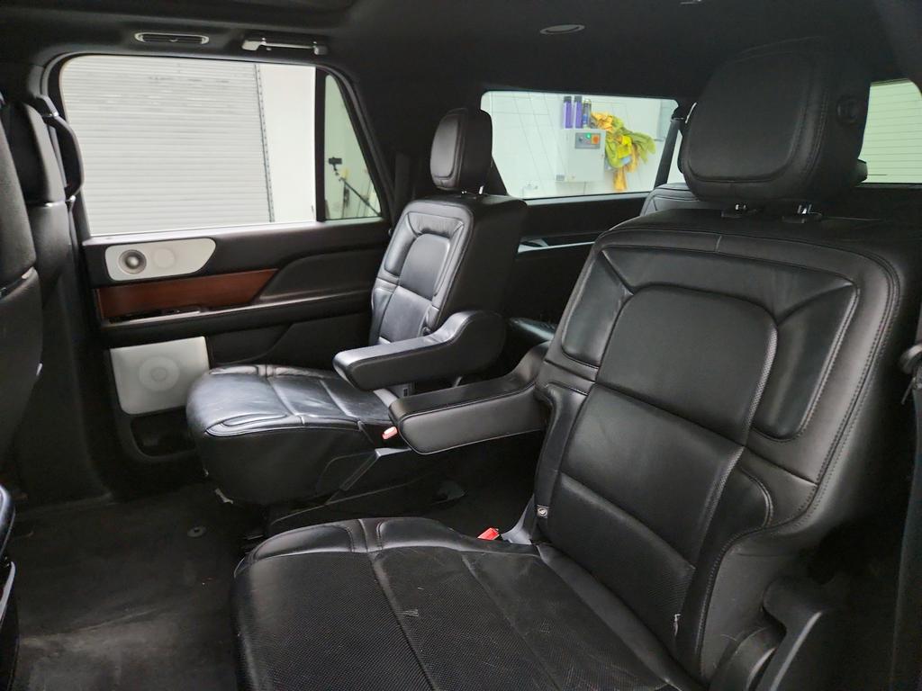 2018 Lincoln Navigator - $22,450