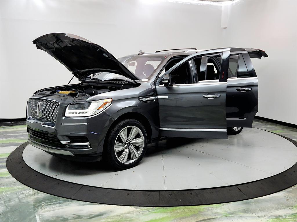 2018 Lincoln Navigator - $22,450