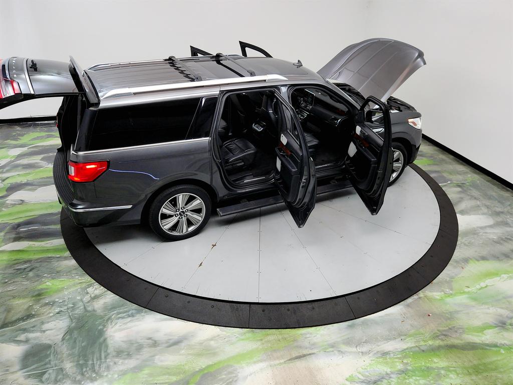 2018 Lincoln Navigator - $22,450