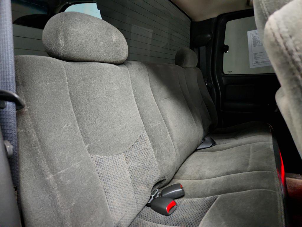 2005 Chevrolet Silverado 1500 - $8,495