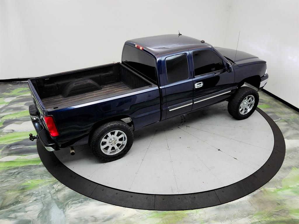 2005 Chevrolet Silverado 1500 - $8,495