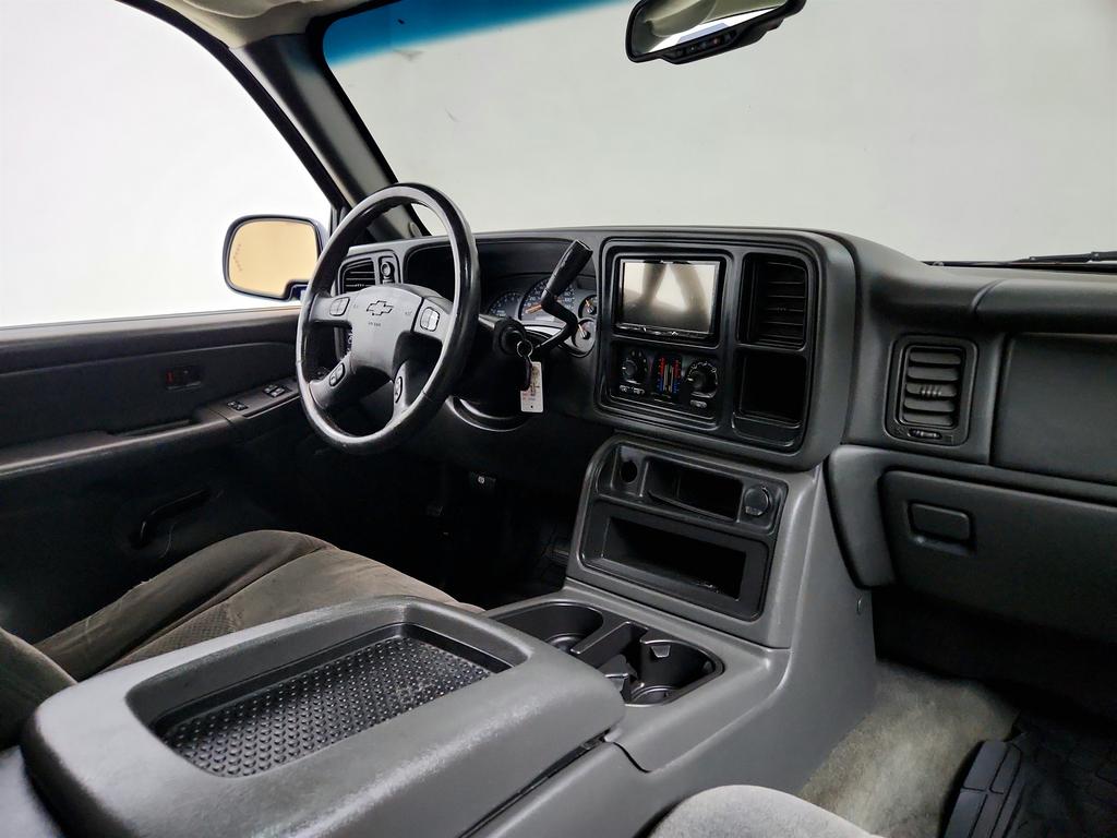 2005 Chevrolet Silverado 1500 - $8,495