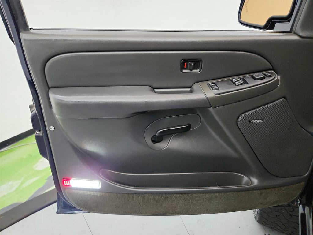 2005 Chevrolet Silverado 1500 - $8,495