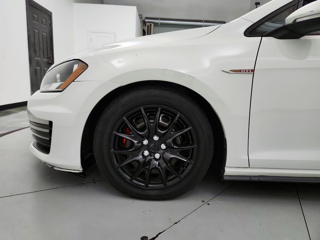 2017 Volkswagen Golf - $10,645