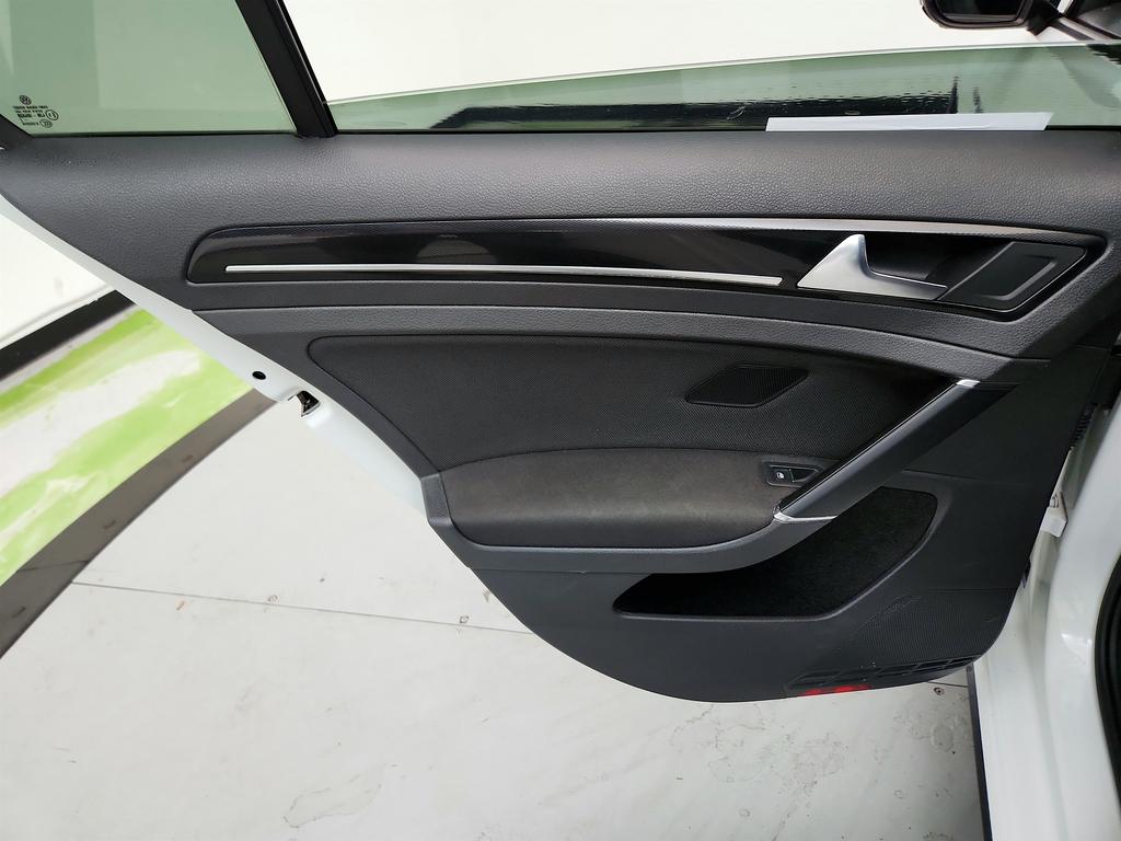 2017 Volkswagen Golf - $10,645