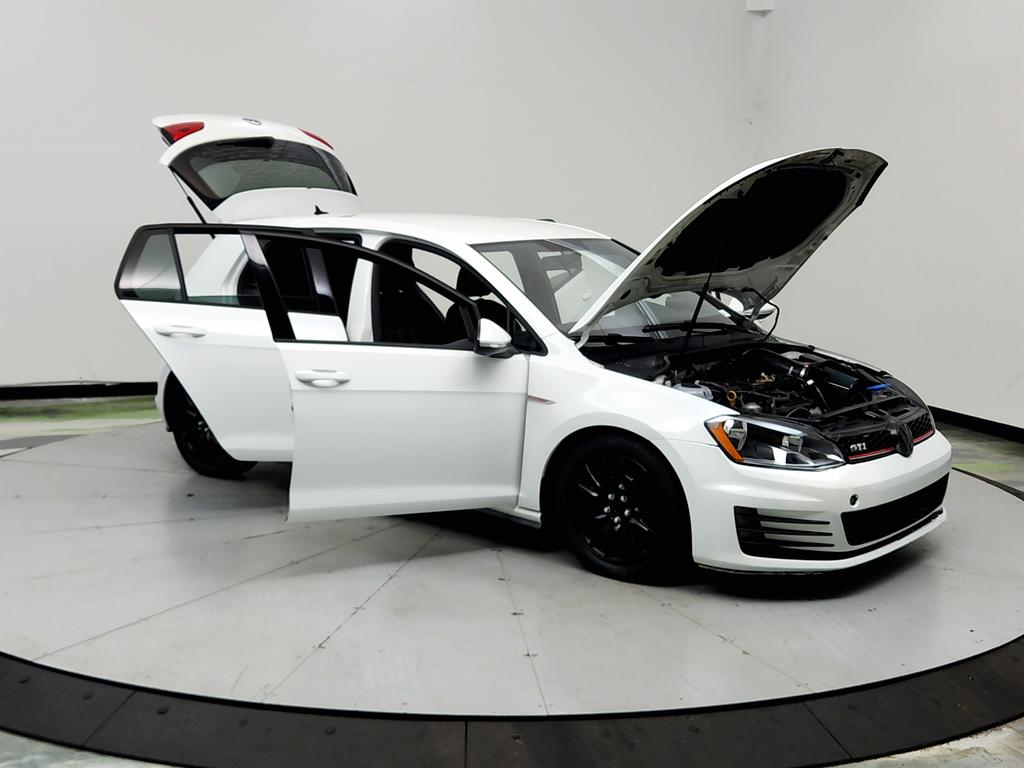 2017 Volkswagen Golf - $10,645