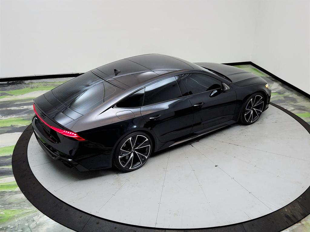 2022 Audi RS 7 - $65,450