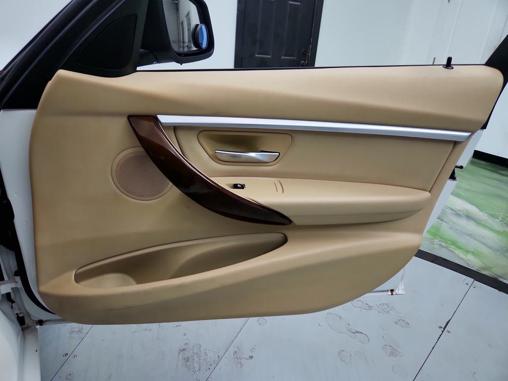 2016 BMW 3 Series - $8,400