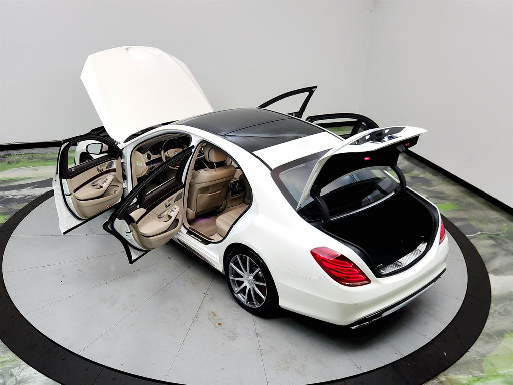 2014 Mercedes-Benz S-class - $39,650