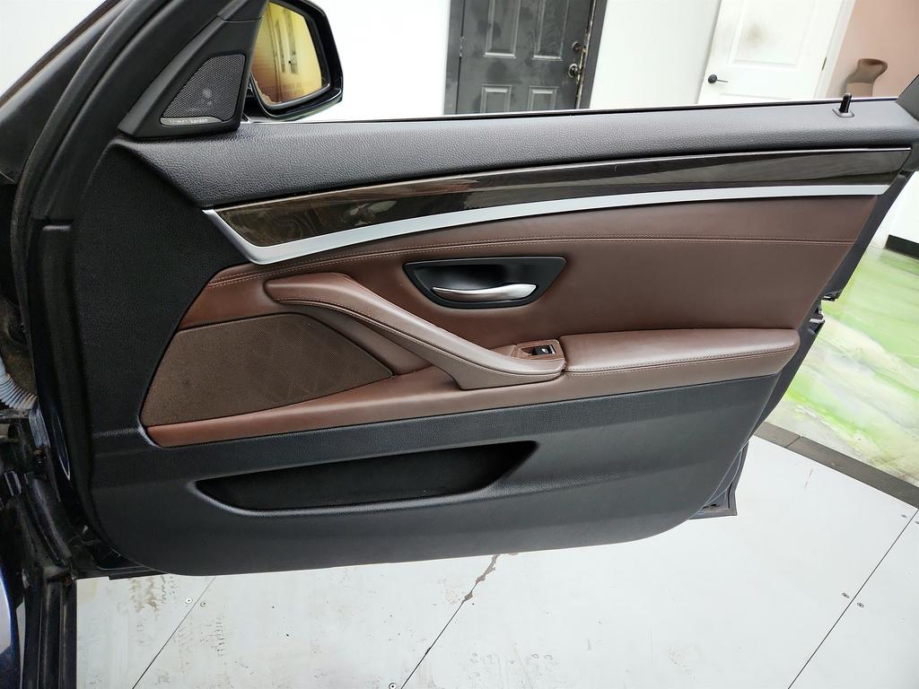 2015 BMW 5 Series - $9,550