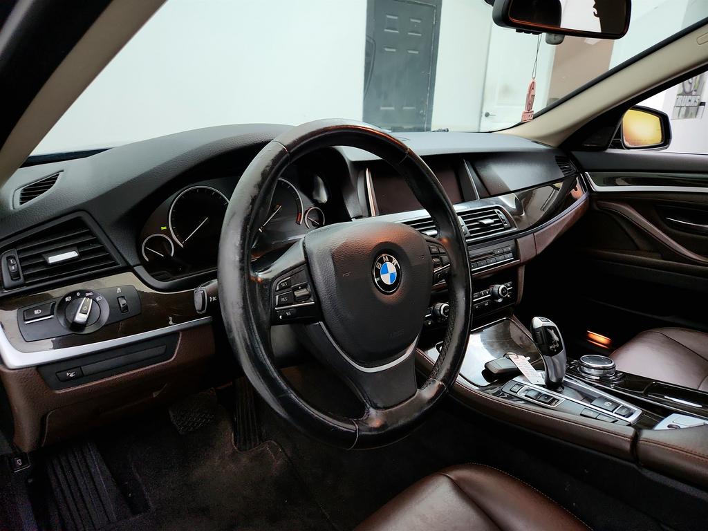 2015 BMW 5 Series - $9,550