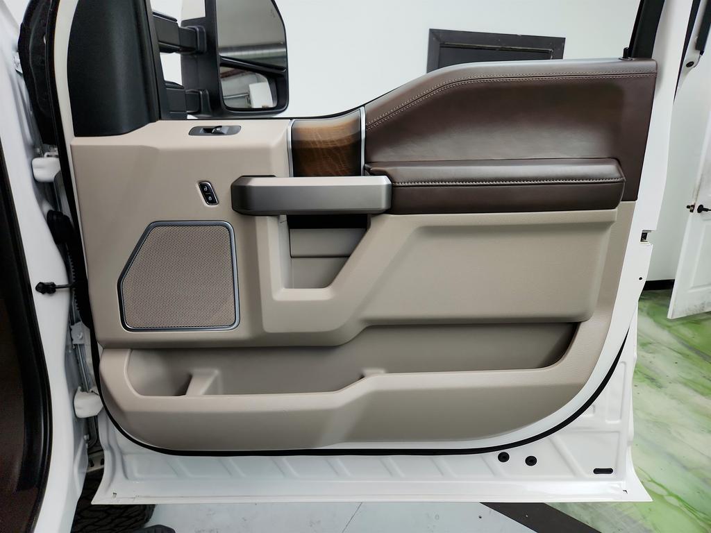 2019 Ford F-350 - $57,250
