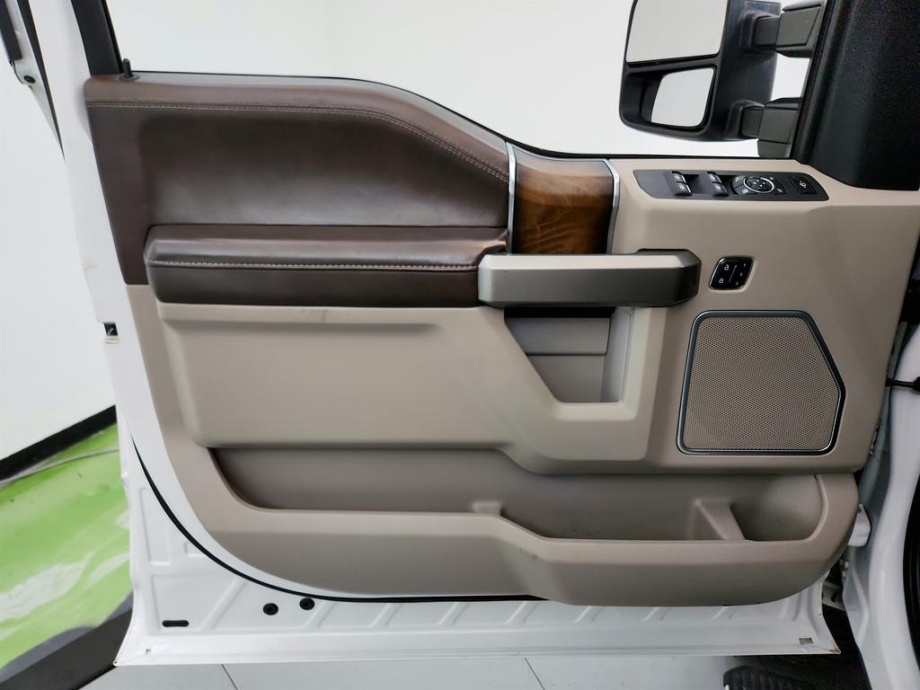 2019 Ford F-350 - $57,250