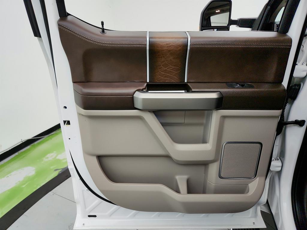 2019 Ford F-350 - $57,250